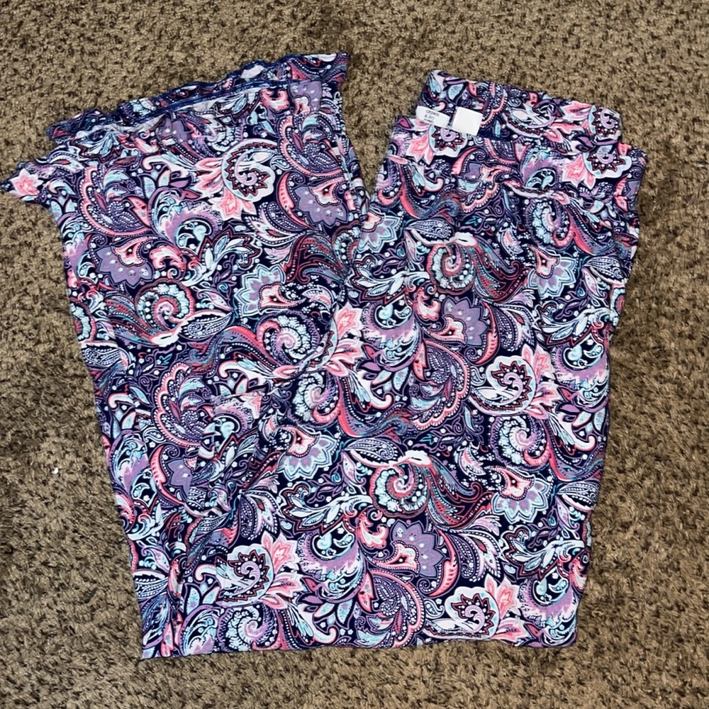 Crown & Ivy pants with ruffled bottoms